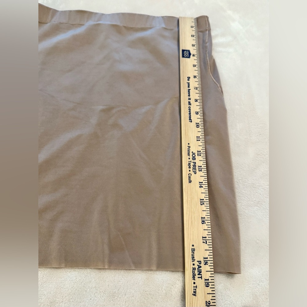 SPANX Shapewear Sculpting Half Slip Skirt Womens Size XL In Nude - Picture 6 of 7